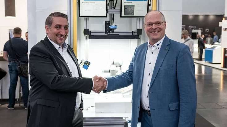 Christian Vollrath and Olaf Munkelt Handshake